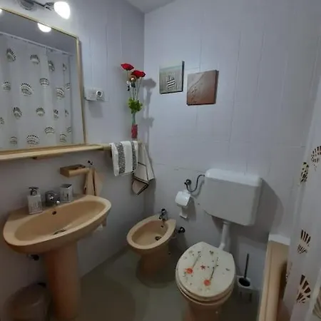 Appartamento Mak Omiš